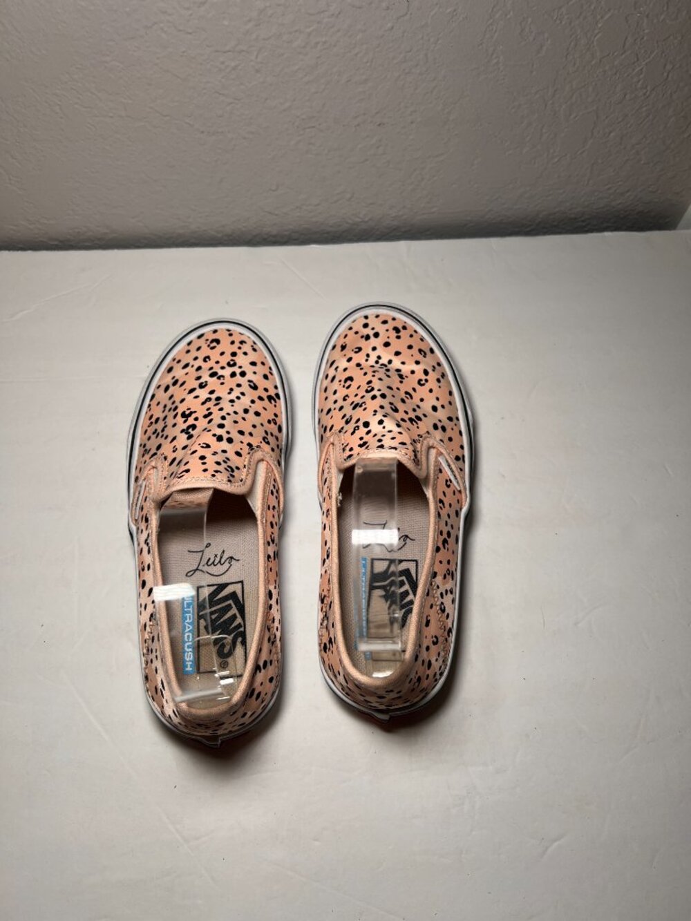 Vans Women Size 5.5 Ultracush Leila Hurst Peach Cheetah Print Sneakers Slip On - Picture 7 of 11